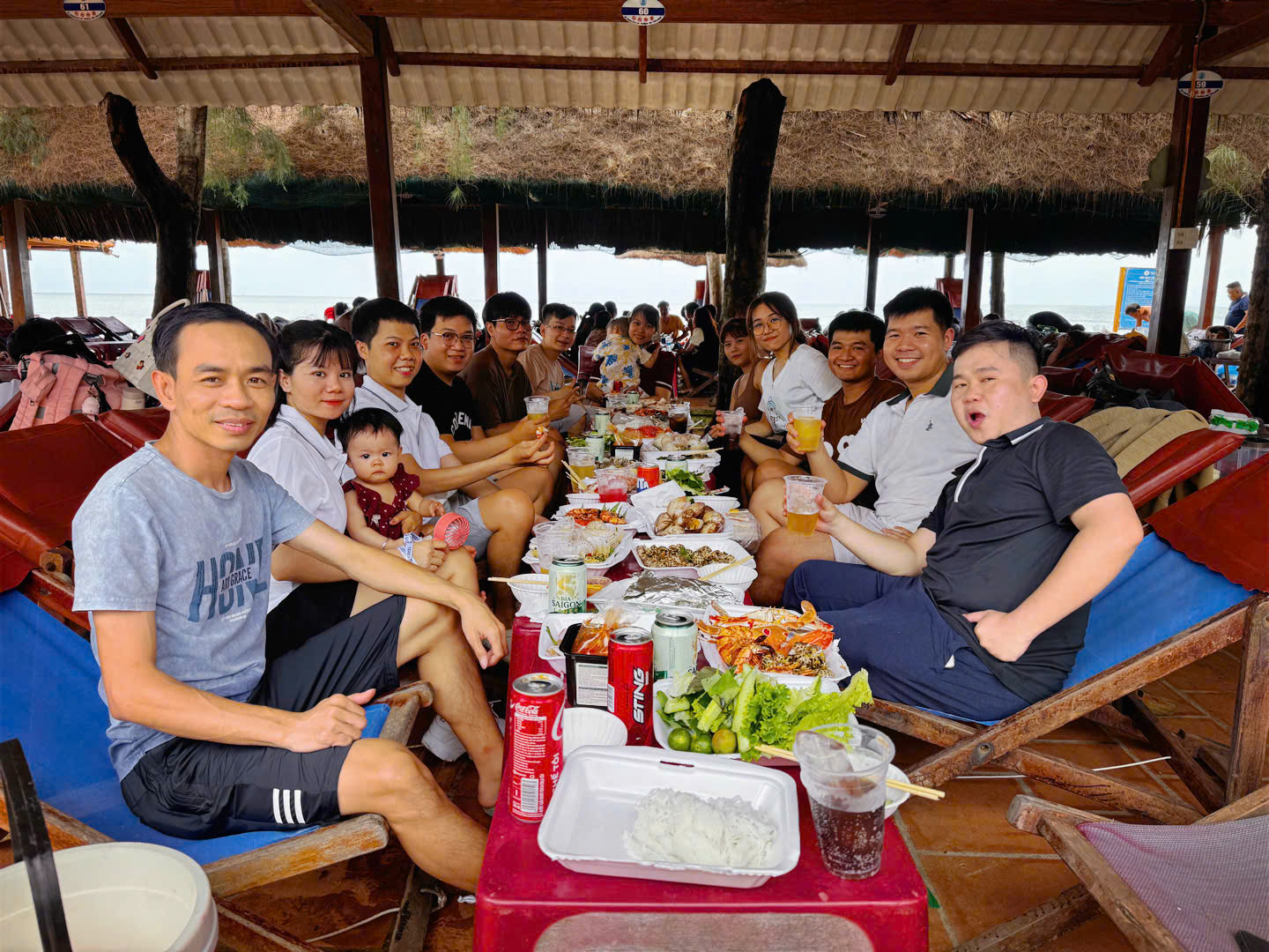 Bữa trưa tại Hồ Tràm